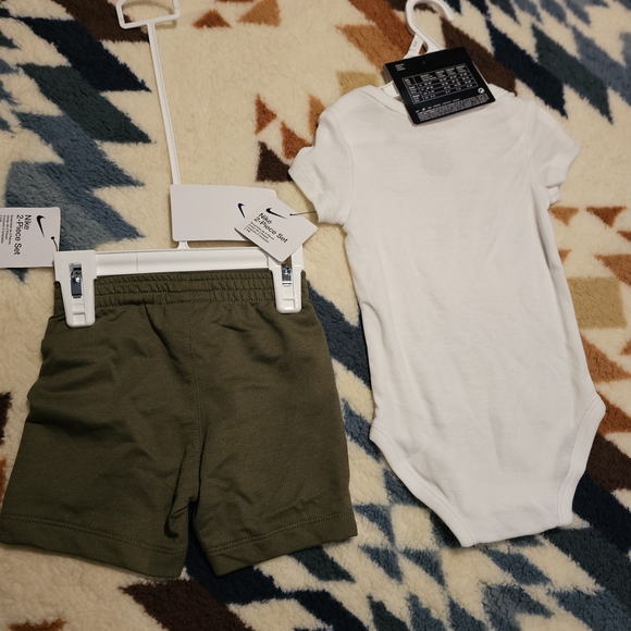 Nike White and Olive Green Baby Set - Picture 2 of 3